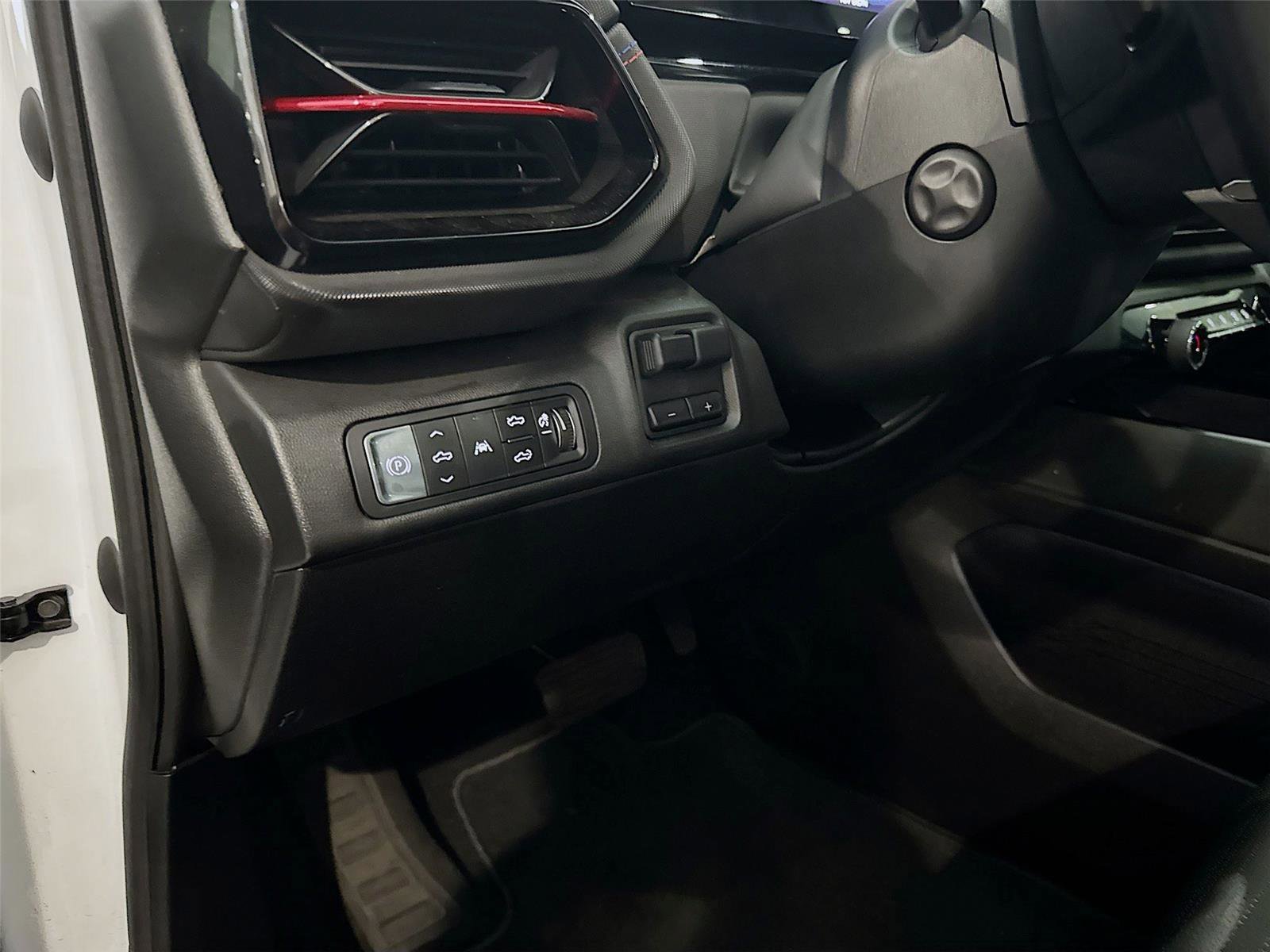 Used 2024 Chevrolet Silverado EV RST image 7