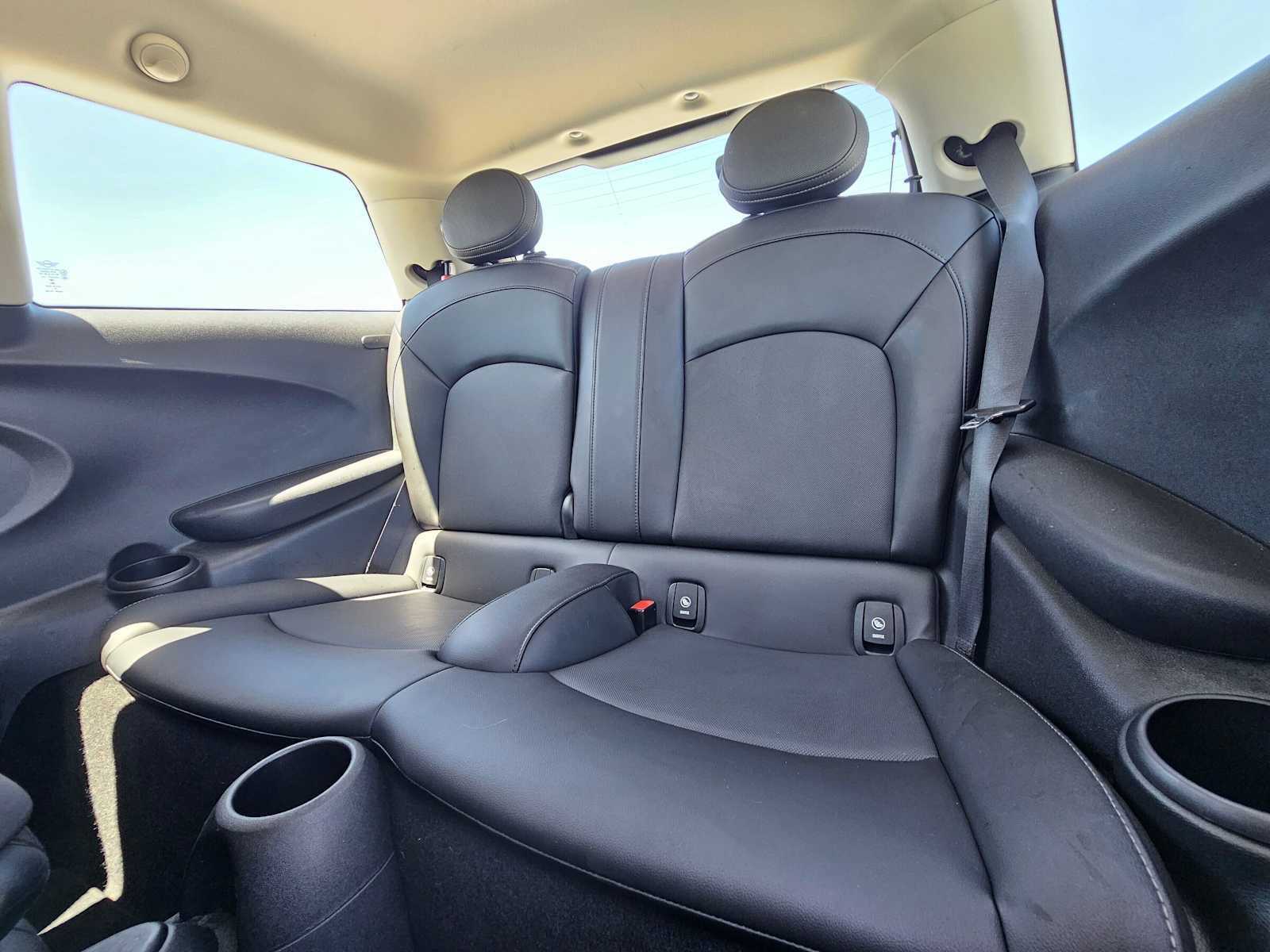 Used 2019 MINI Cooper 2-Door Hardtop FWD image 15