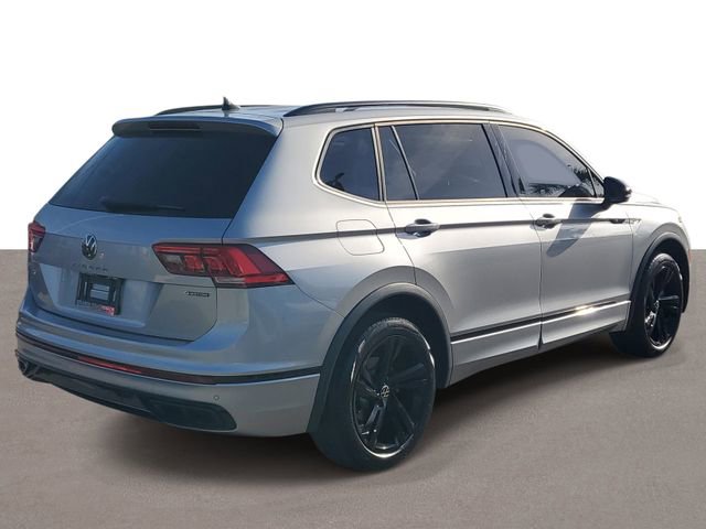 Certified 2023 Volkswagen Tiguan SE R-Line AWD/4WD image 4
