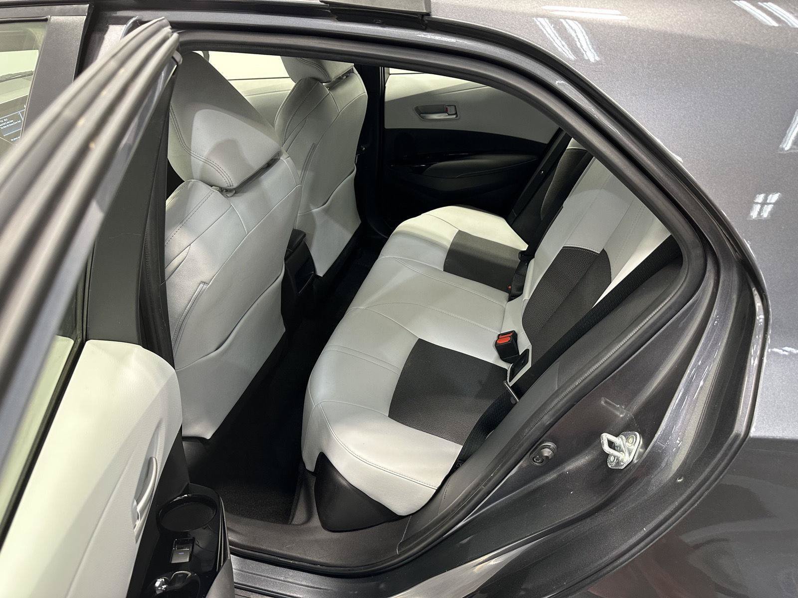 Used 2022 Toyota Corolla XSE FWD image 23