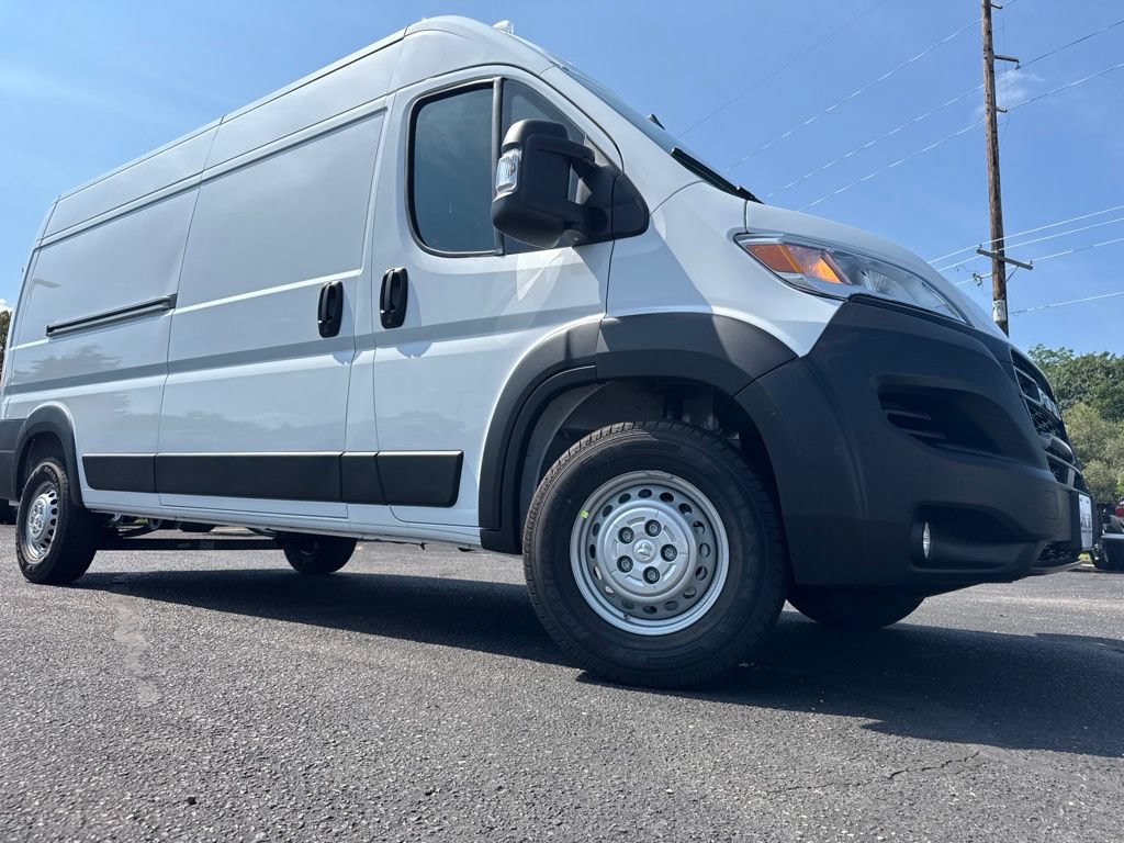 New 2026 RAM ProMaster 2500 w/ Convenience Group FWD image 11