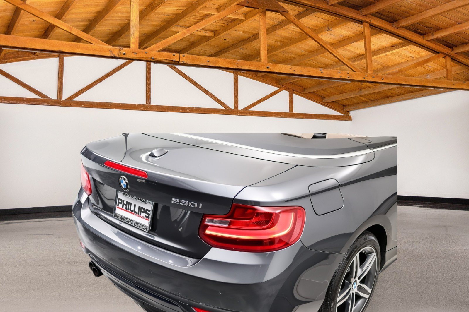 Used 2017 BMW 230i Convertible RWD image 6