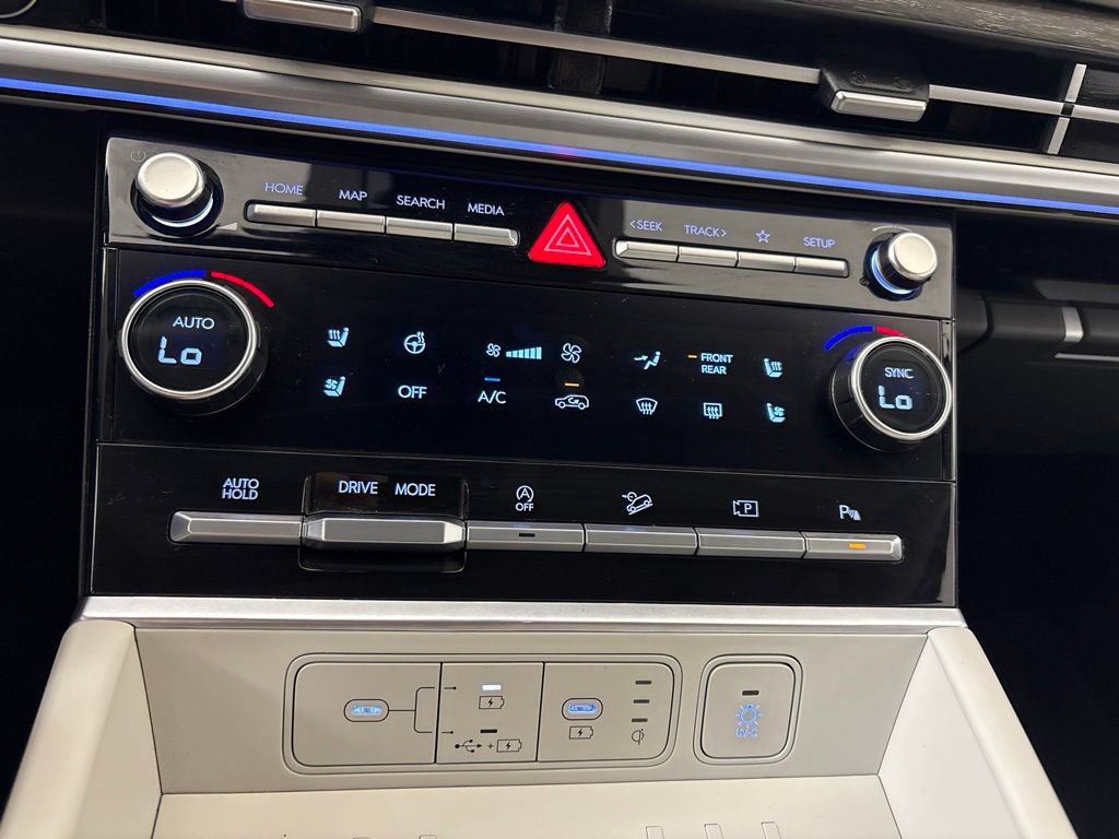 Used 2024 Hyundai Santa Fe Limited FWD image 37