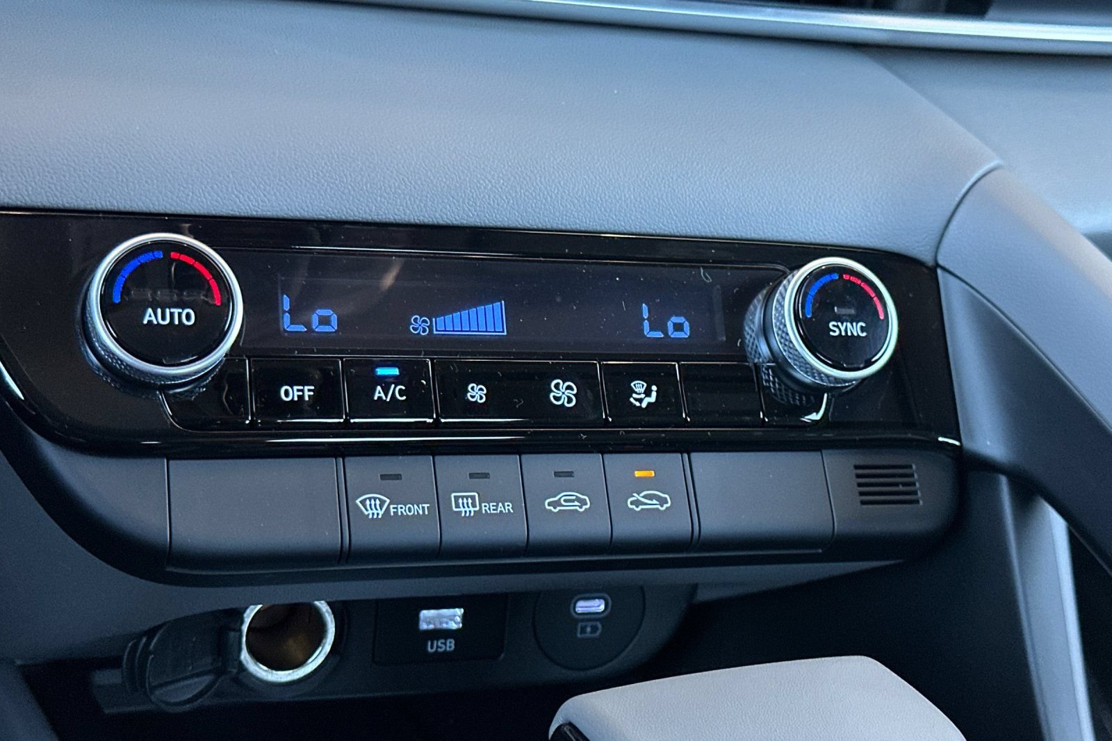 New 2026 Hyundai Elantra SEL Sport FWD image 18