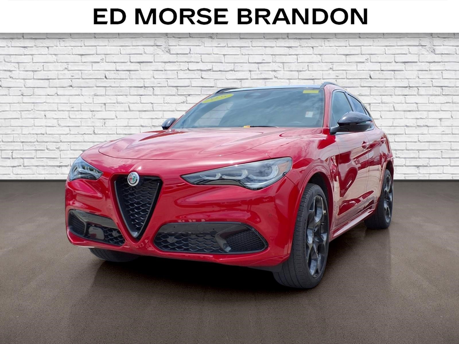 Used 2025 Alfa Romeo Stelvio Tributo Italiano w/ Driving Assist Package AWD/4WD video 1