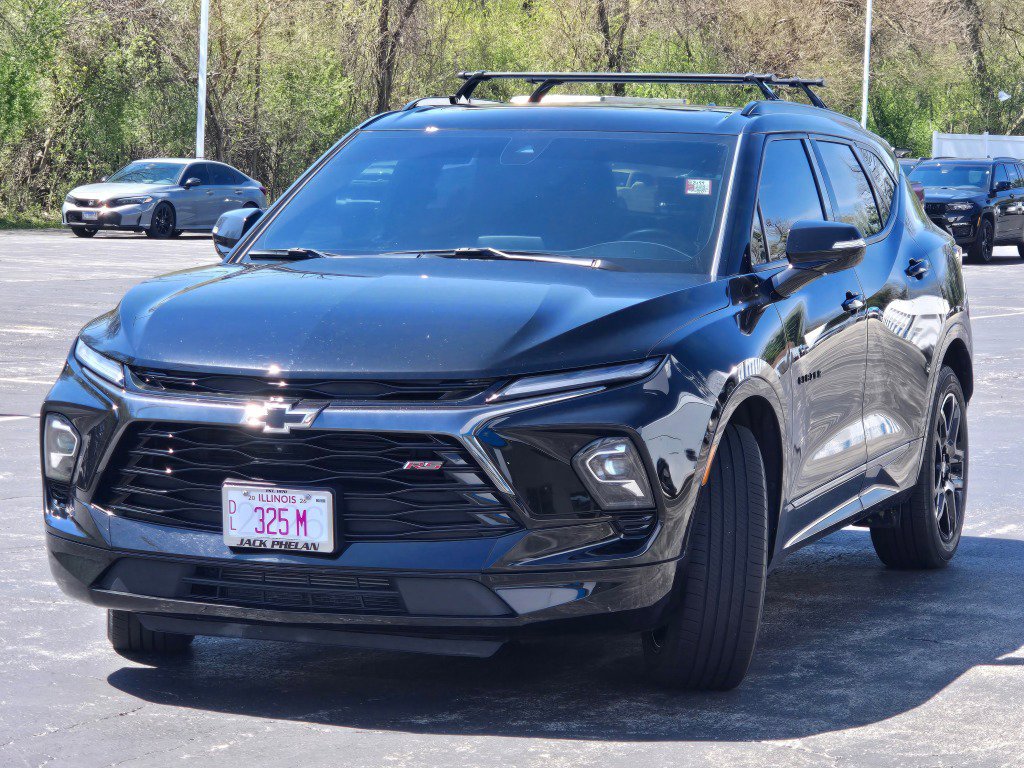 Certified 2023 Chevrolet Blazer RS w/ Driver Confidence II Package AWD/4WD image 4