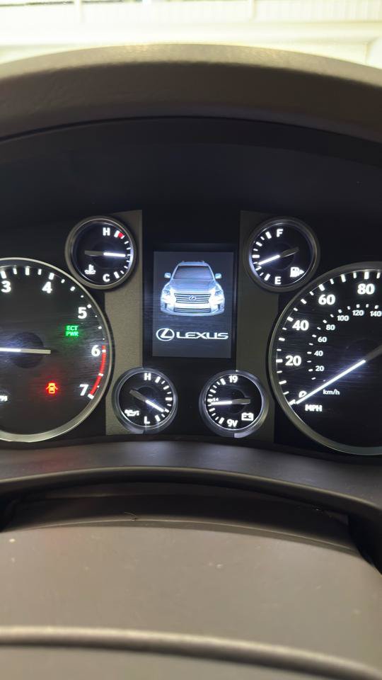 Used 2013 Lexus LX 570 4WD image 13