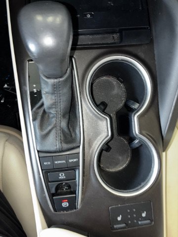 Used 2022 Toyota Camry XLE FWD image 21