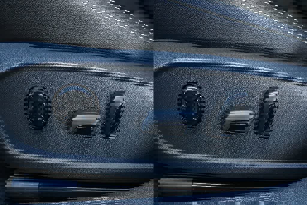 Used 2024 Volkswagen Jetta SE image 22