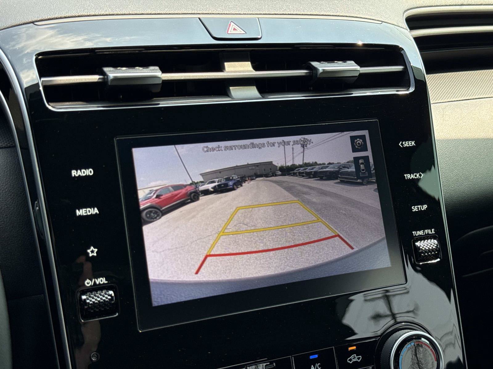Certified 2023 Hyundai Santa Cruz SEL AWD/4WD image 5