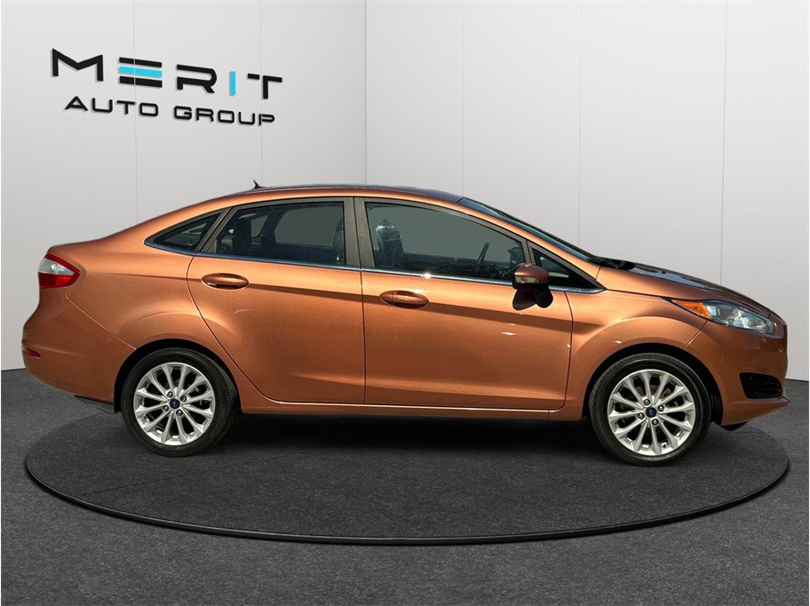 Used 2017 Ford Fiesta Titanium FWD image 10