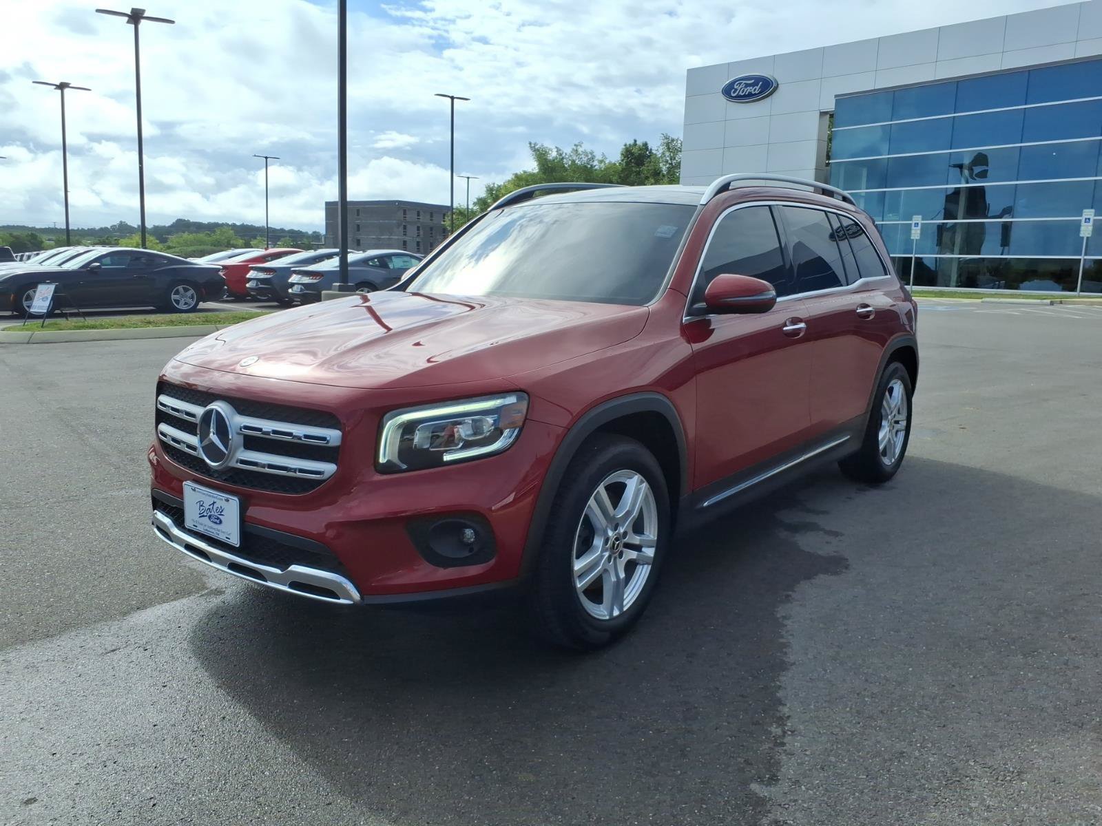 Used 2020 Mercedes-Benz GLB 250 4MATIC w/ Premium Package image 7