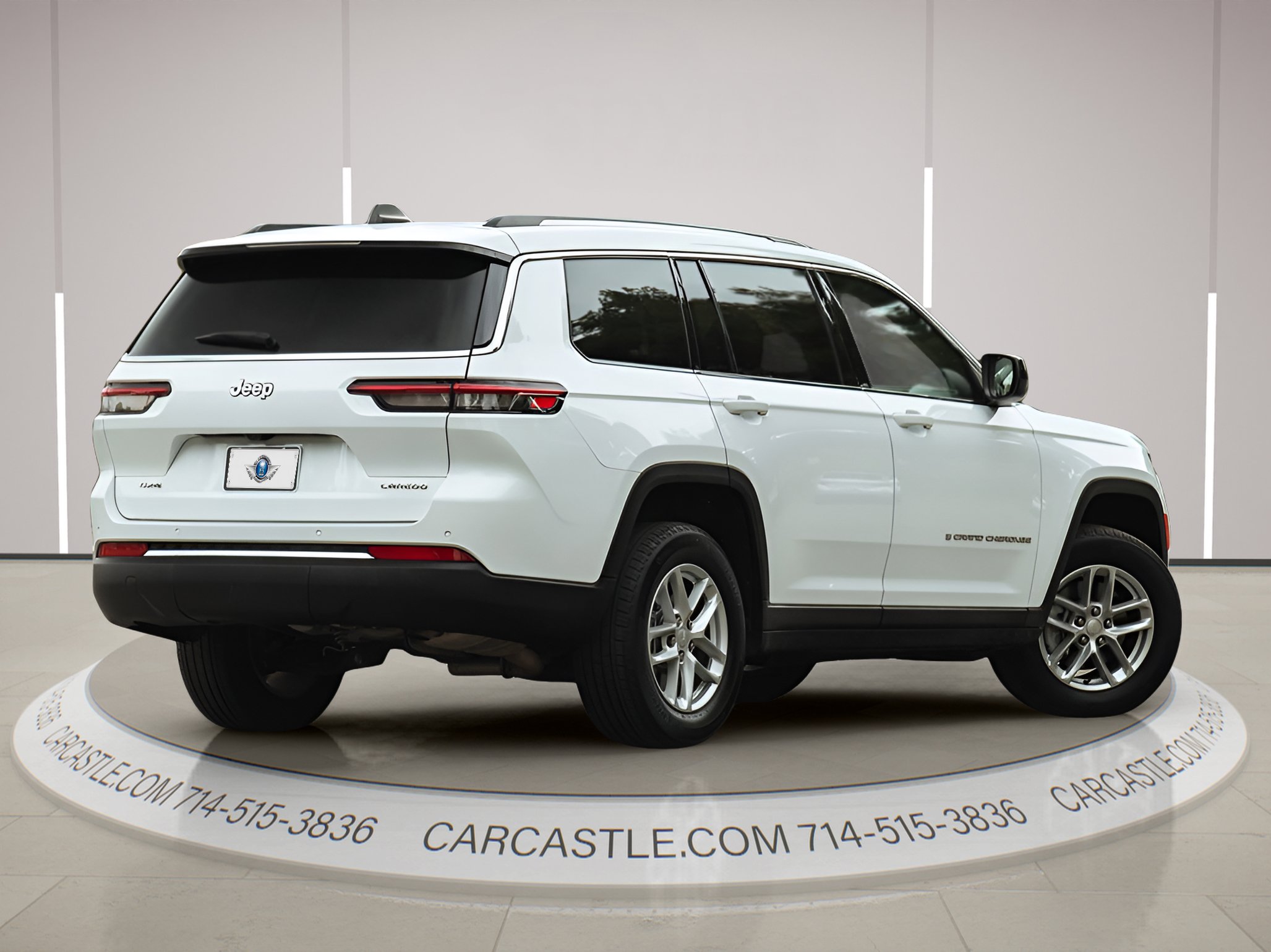 Used 2023 Jeep Grand Cherokee L Laredo AWD/4WD image 3