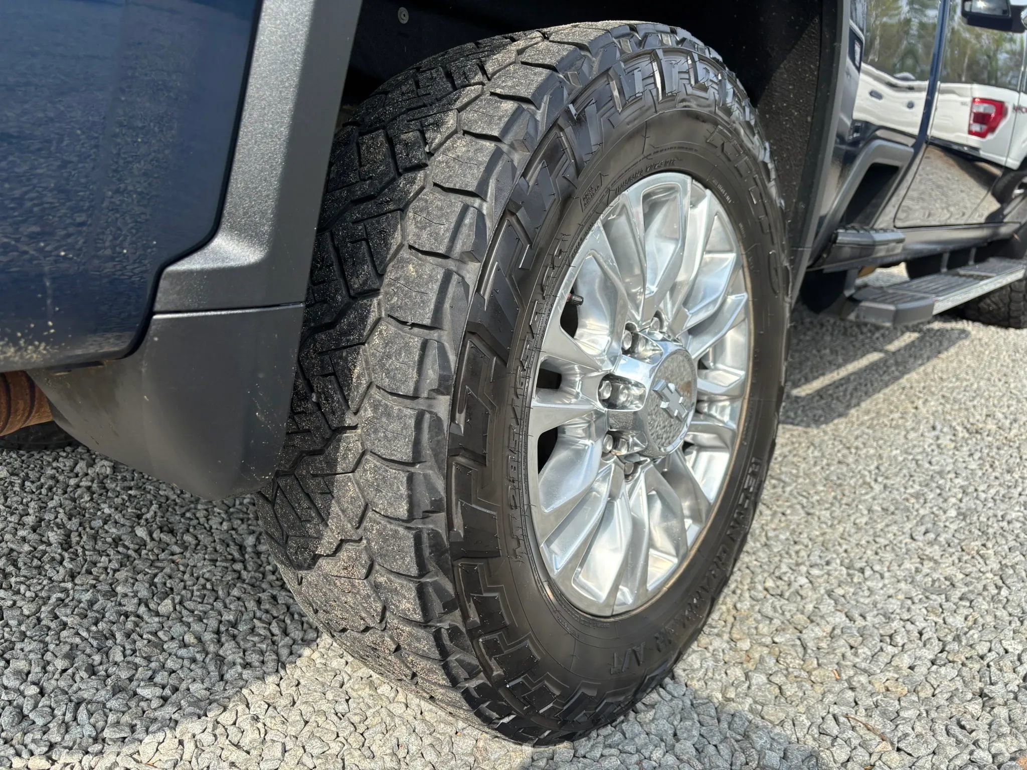 Used 2020 Chevrolet Silverado 2500 High Country image 16