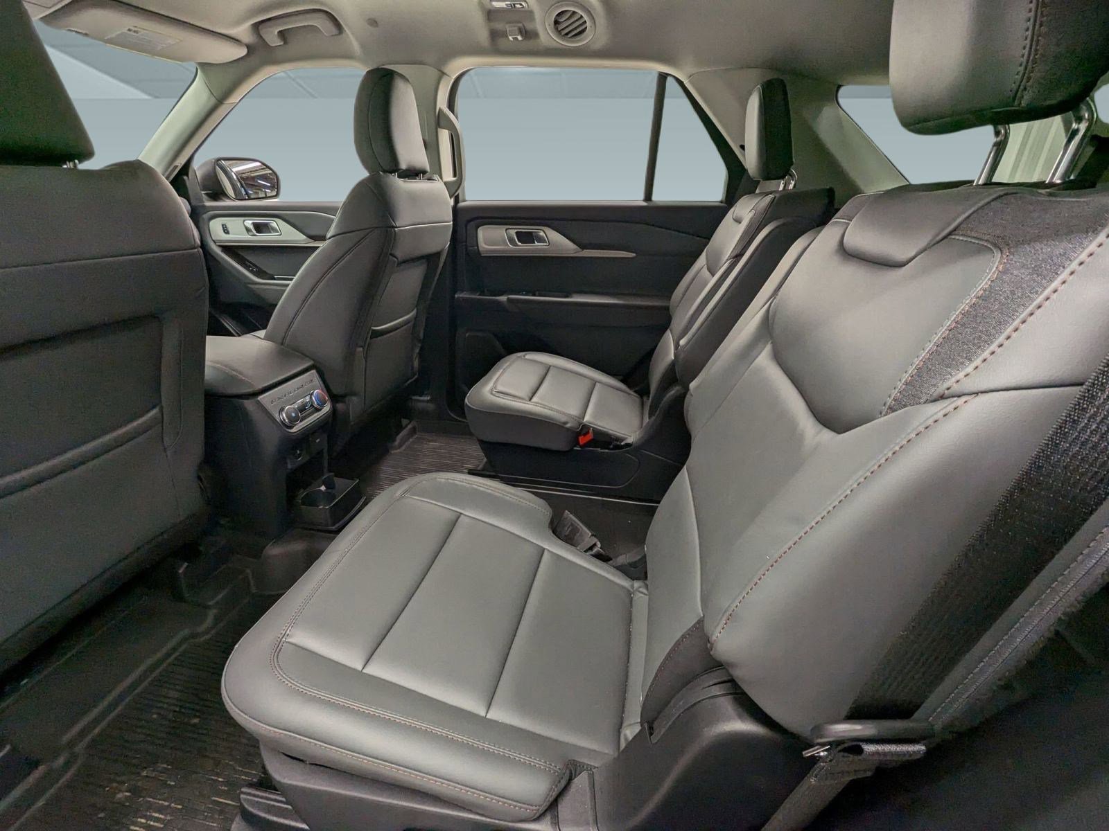 New 2026 Ford Explorer Active w/ Active Comfort Package image 19