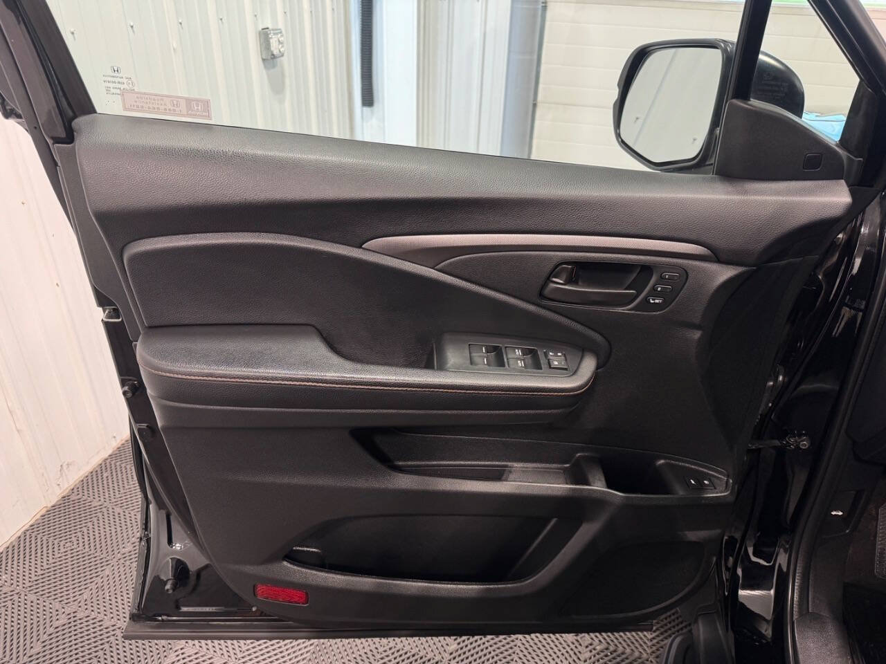 Used 2022 Honda Passport TrailSport image 12