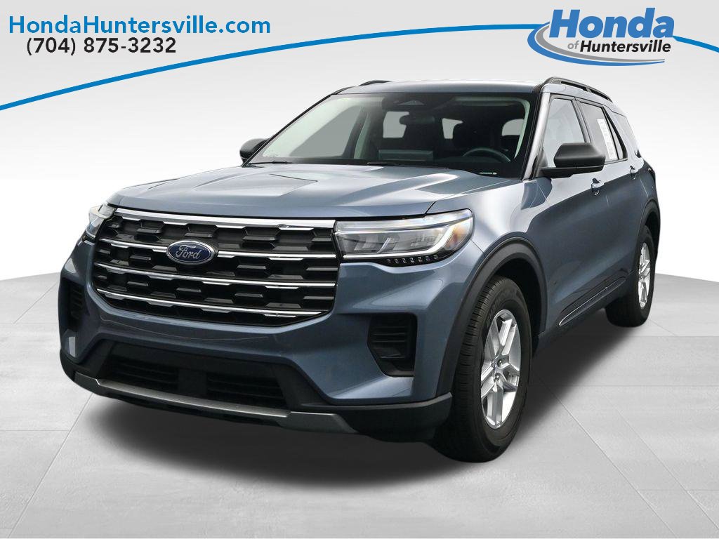 Used 2025 Ford Explorer Active RWD image 3