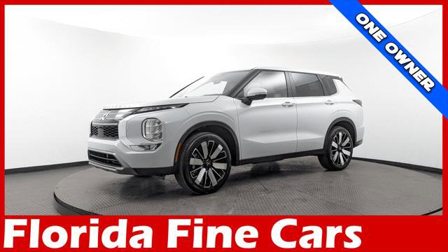 Used 2025 Mitsubishi Outlander SE