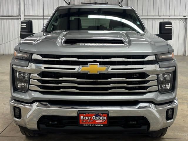 Used 2025 Chevrolet Silverado 2500 LT w/ Convenience Package image 2