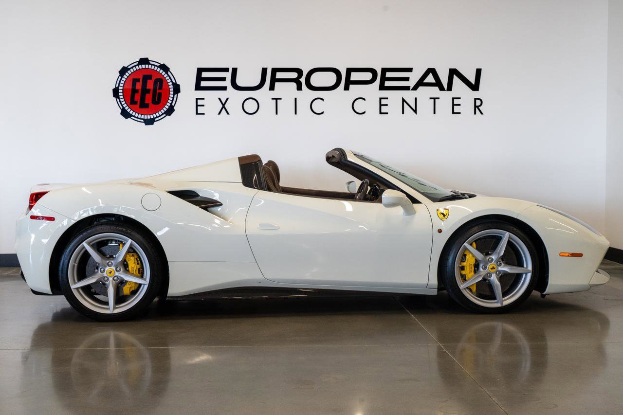 Used 2018 Ferrari 488 Spider RWD image 34