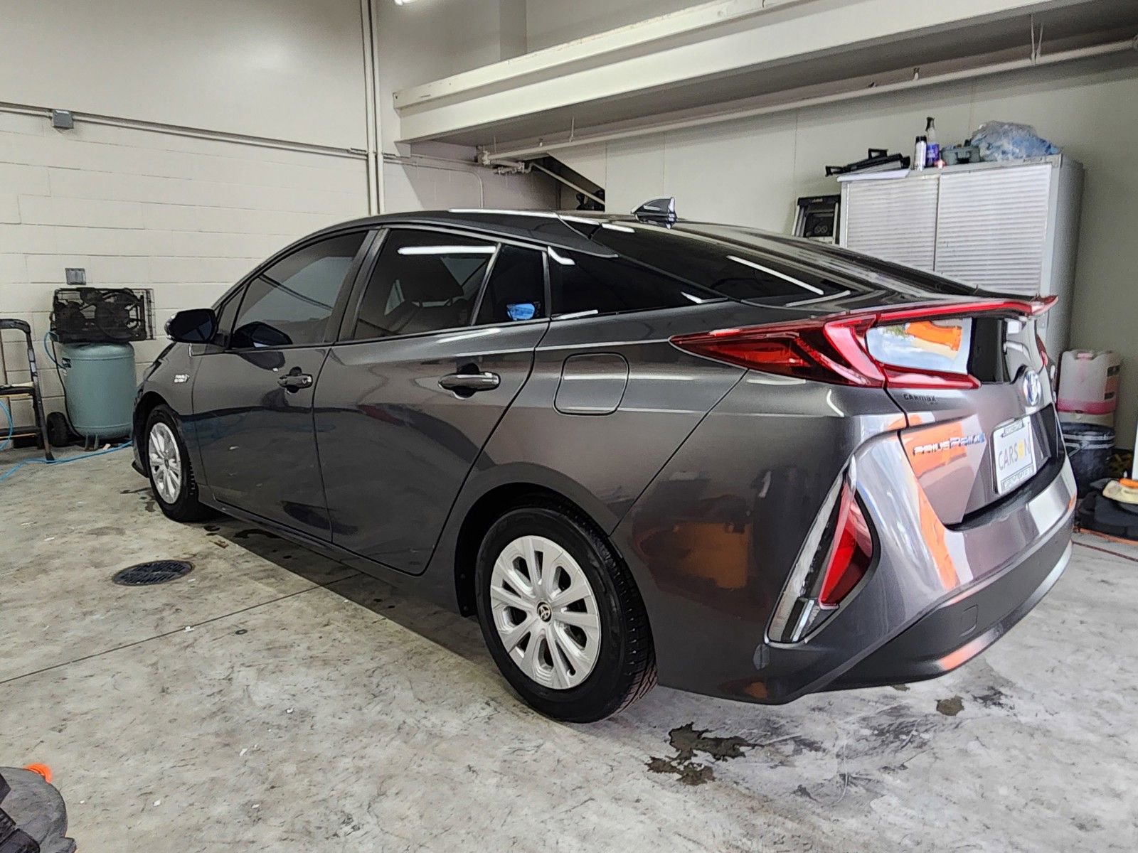 Used 2021 Toyota Prius Prime XLE image 29