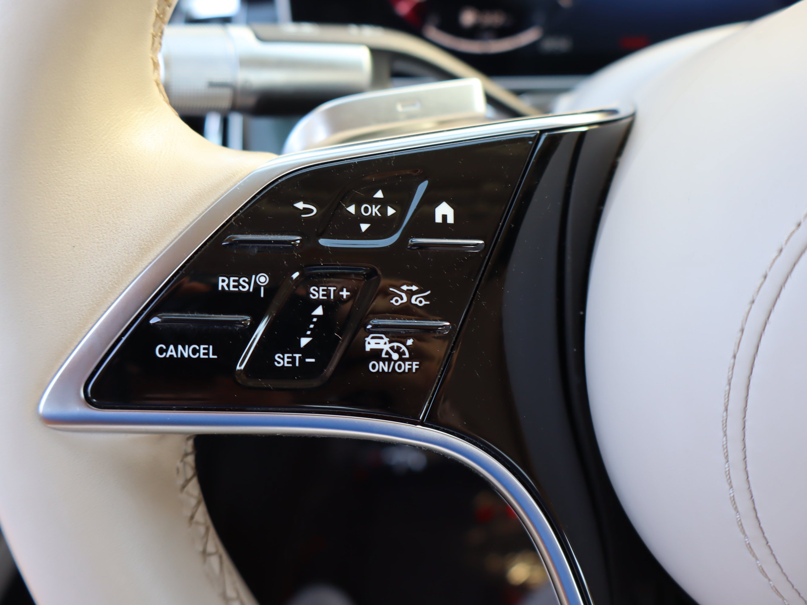 Used 2023 Mercedes-Benz S 500 4MATIC image 23