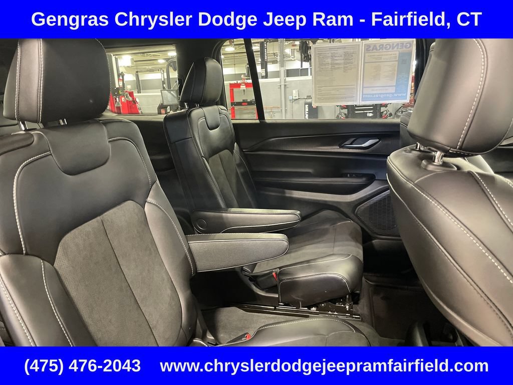 Certified 2025 Jeep Grand Cherokee L Altitude AWD/4WD image 24