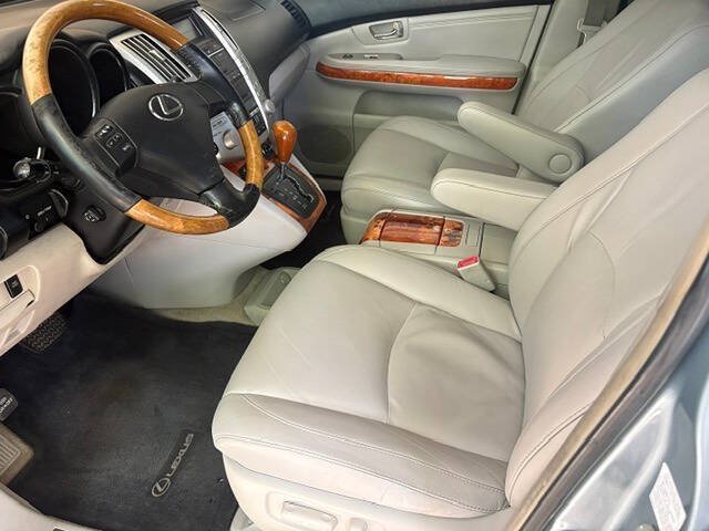 Used 2005 Lexus RX 330 AWD image 11