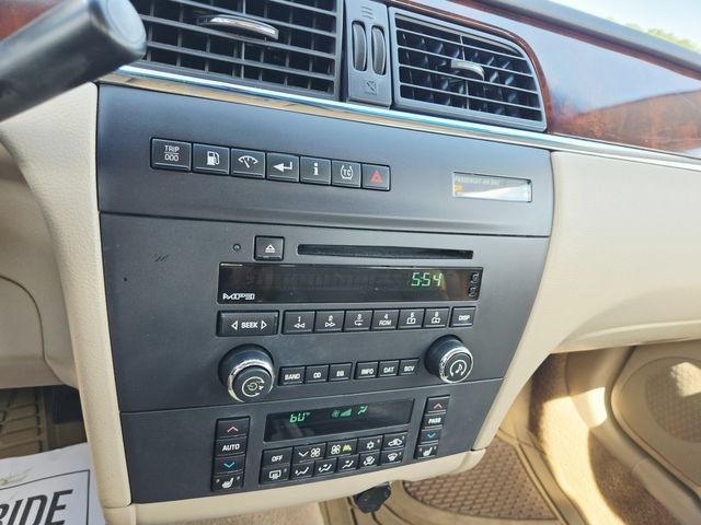 Used 2009 Buick LaCrosse CXL w/ Driver Confidence Package FWD image 22