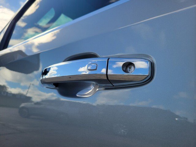 Used 2025 GMC Sierra 1500 Denali RWD image 10