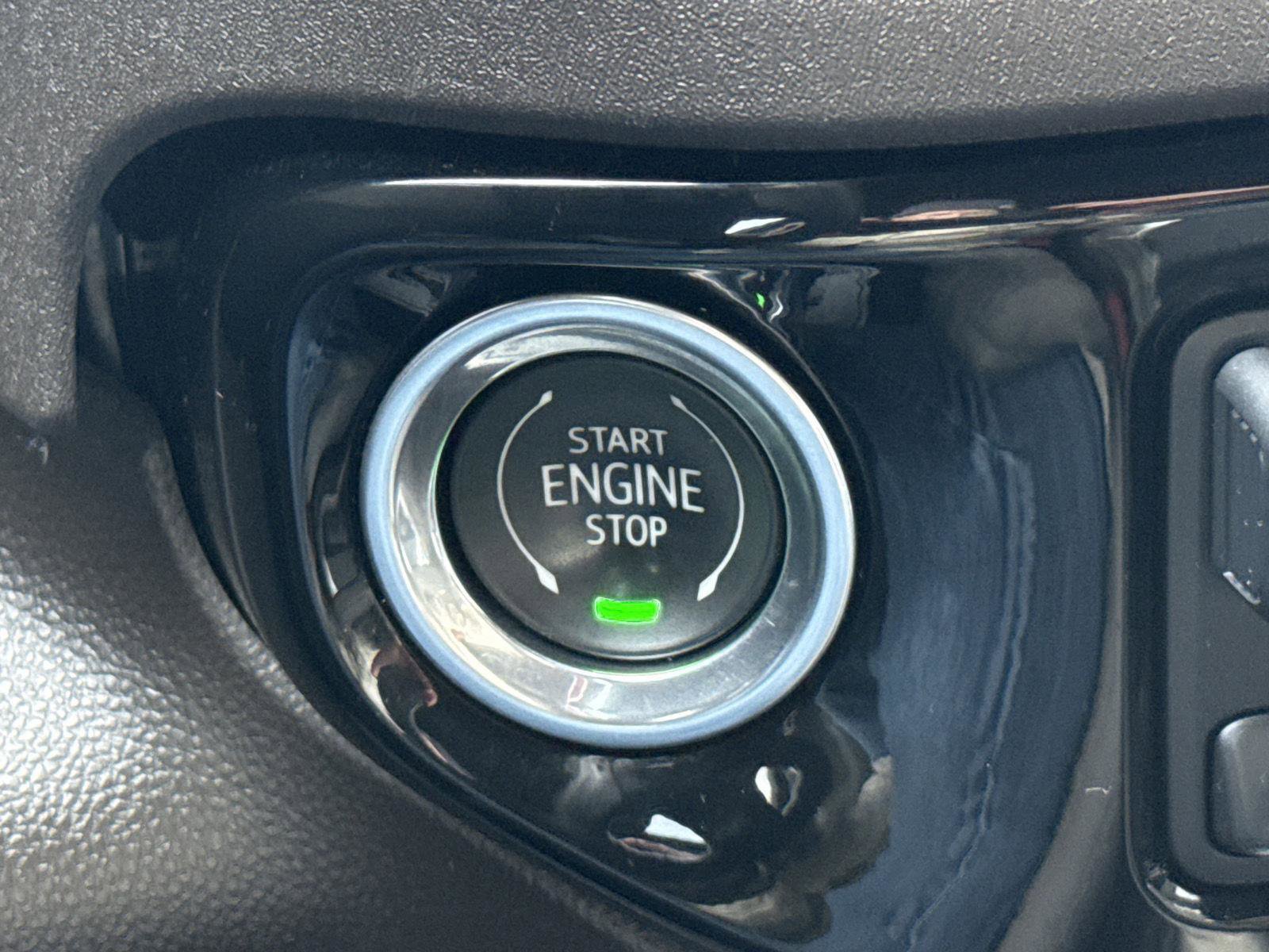 Used 2023 Chevrolet Silverado 1500 LTZ w/ Z71 Off-Road Package image 20