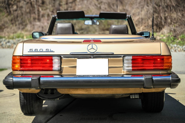 Used 1988 Mercedes-Benz 560 SL image 7