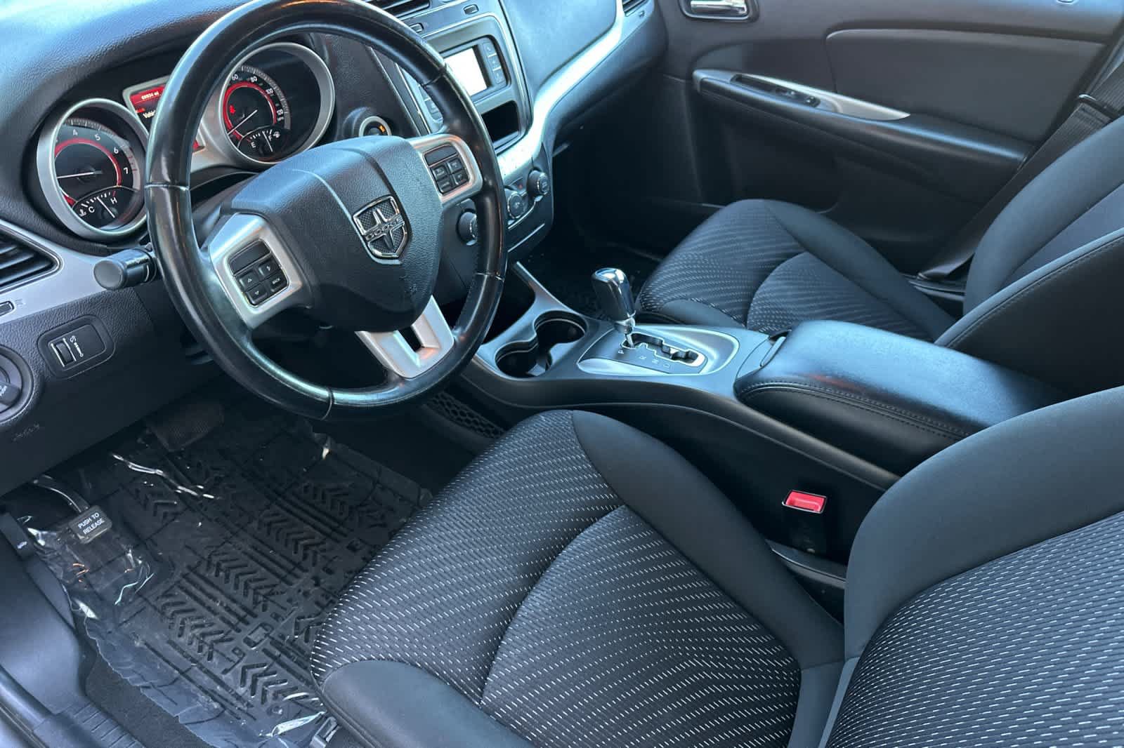 Used 2019 Dodge Journey SE w/ Premium Group FWD image 11