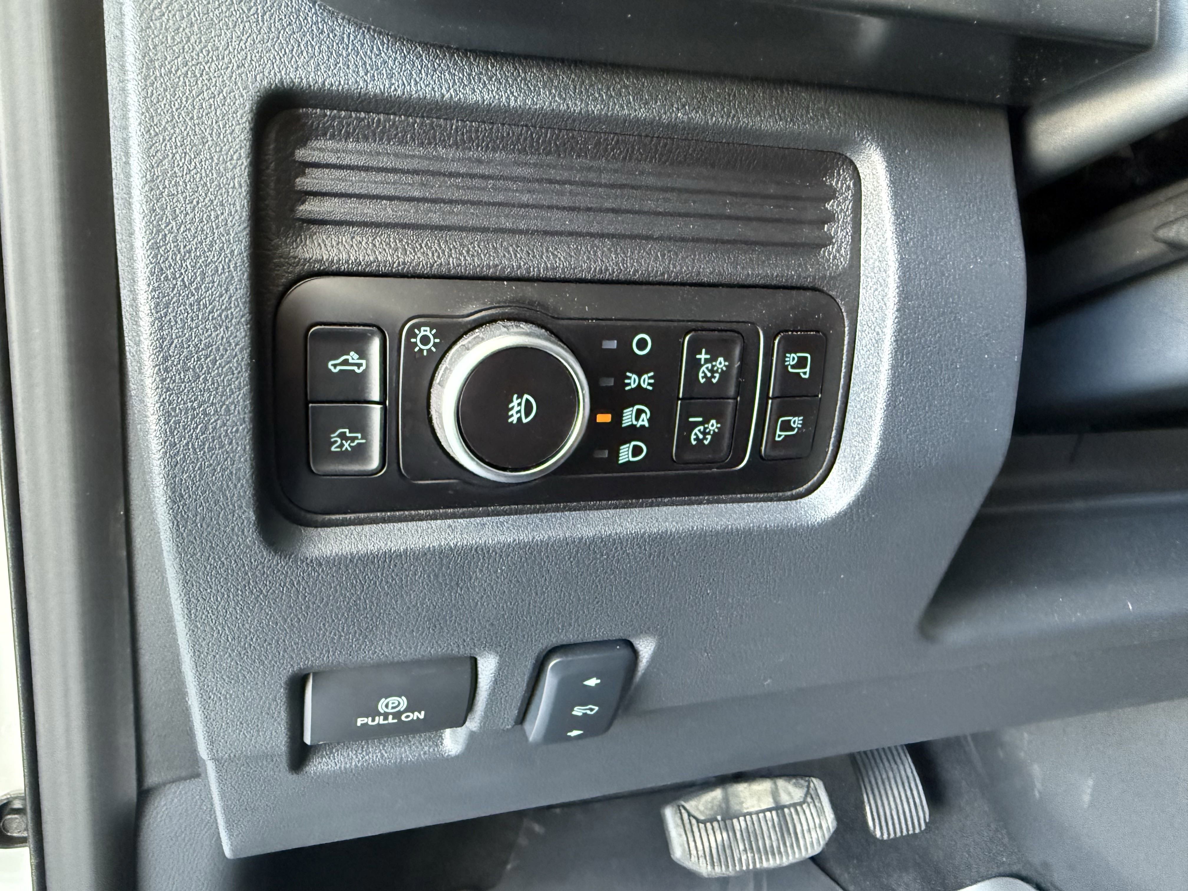 New 2025 Ford F250 Lariat image 27