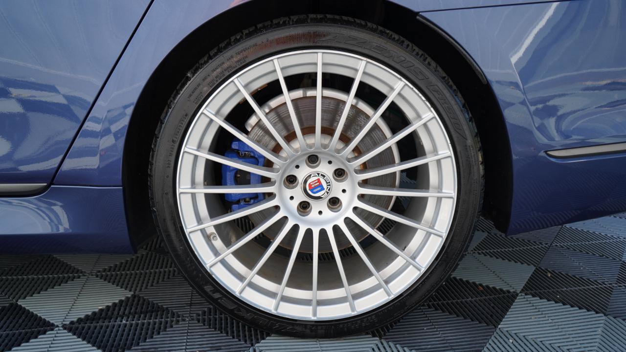 Used 2018 BMW ALPINA B7 xDrive AWD/4WD image 31