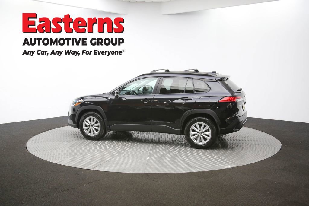 Used 2022 Toyota Corolla Cross LE image 58