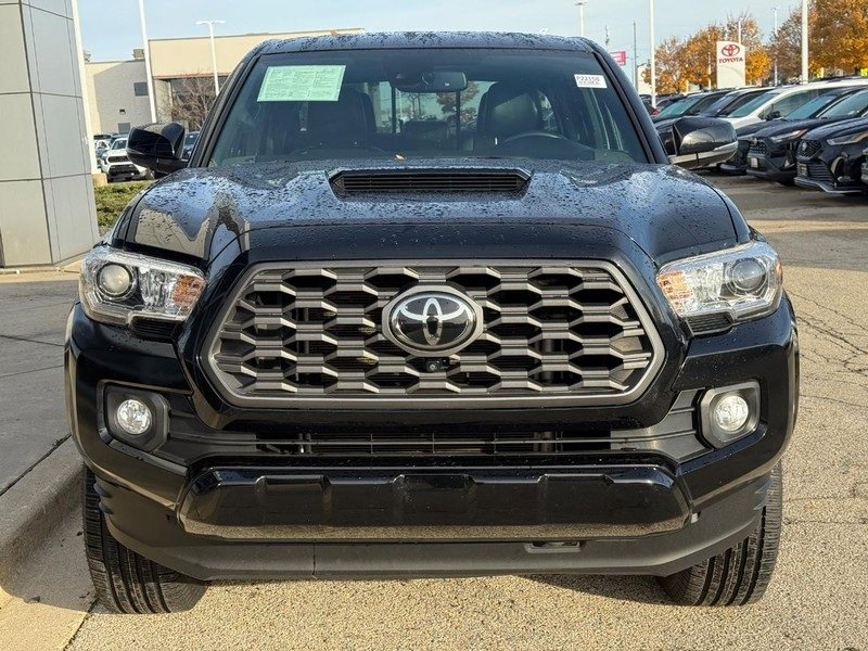 Used 2022 Toyota Tacoma TRD Sport w/ TRD Premium Sport Package image 7