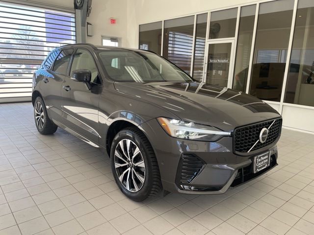 Certified 2023 Volvo XC60 B5 Plus image 5
