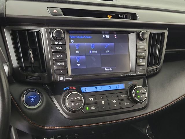 Used 2018 Toyota RAV4 SE image 29