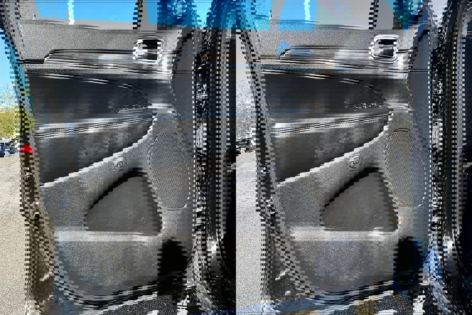 Used 2021 Jeep Grand Cherokee Limited AWD/4WD image 22