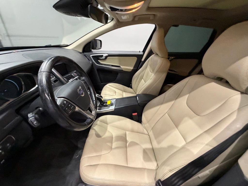 Used 2016 Volvo XC60 T6 Platinum w/ Climate Package AWD/4WD image 20