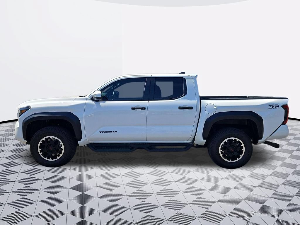 Used 2024 Toyota Tacoma TRD Off-Road AWD/4WD image 3