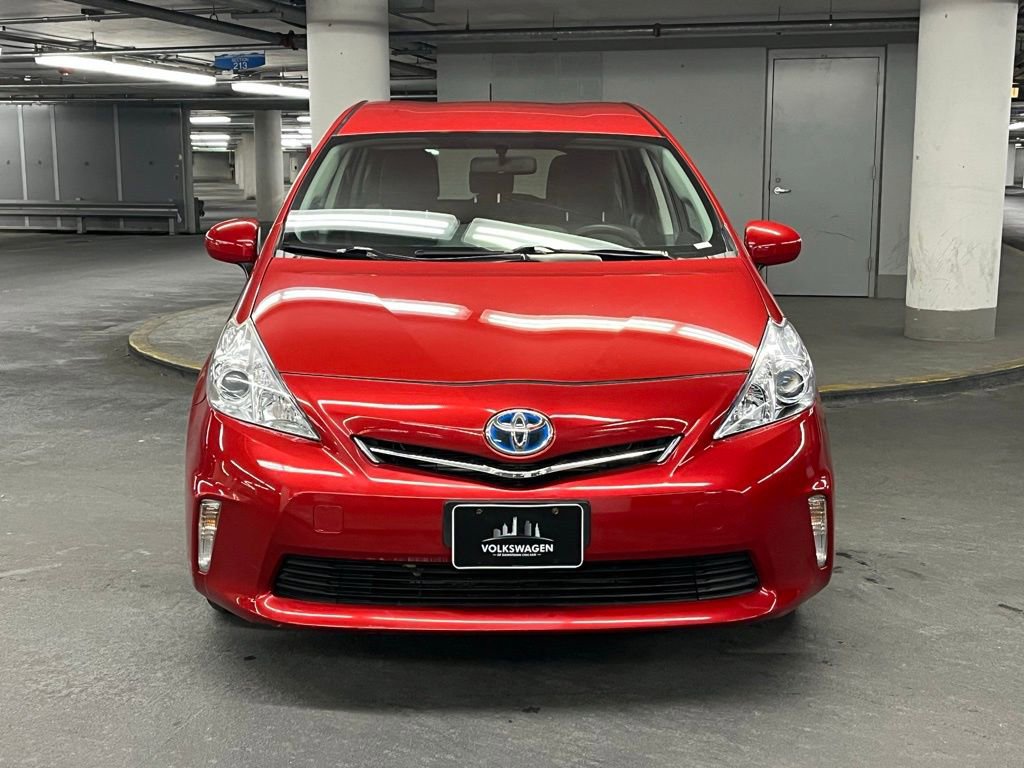 Used 2014 Toyota Prius V Five image 27