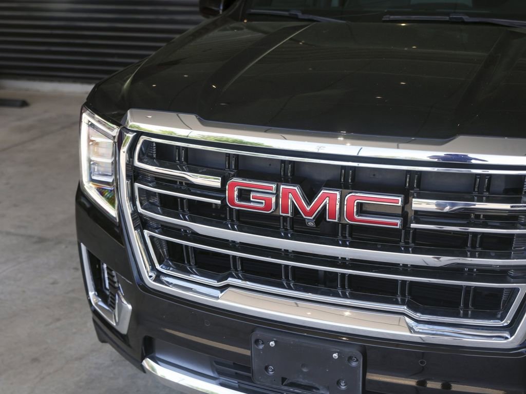 Used 2023 GMC Yukon SLT w/ SLT Luxury Package image 11