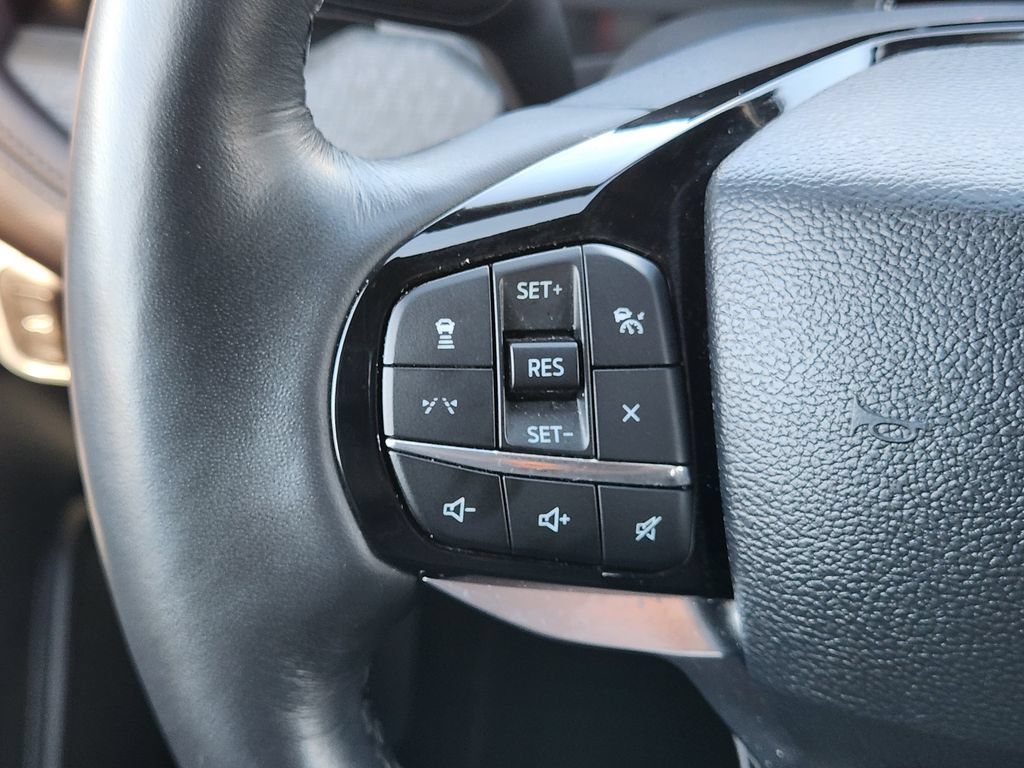 Used 2025 Ford Explorer Platinum w/ LUX Leather Package AWD/4WD image 32