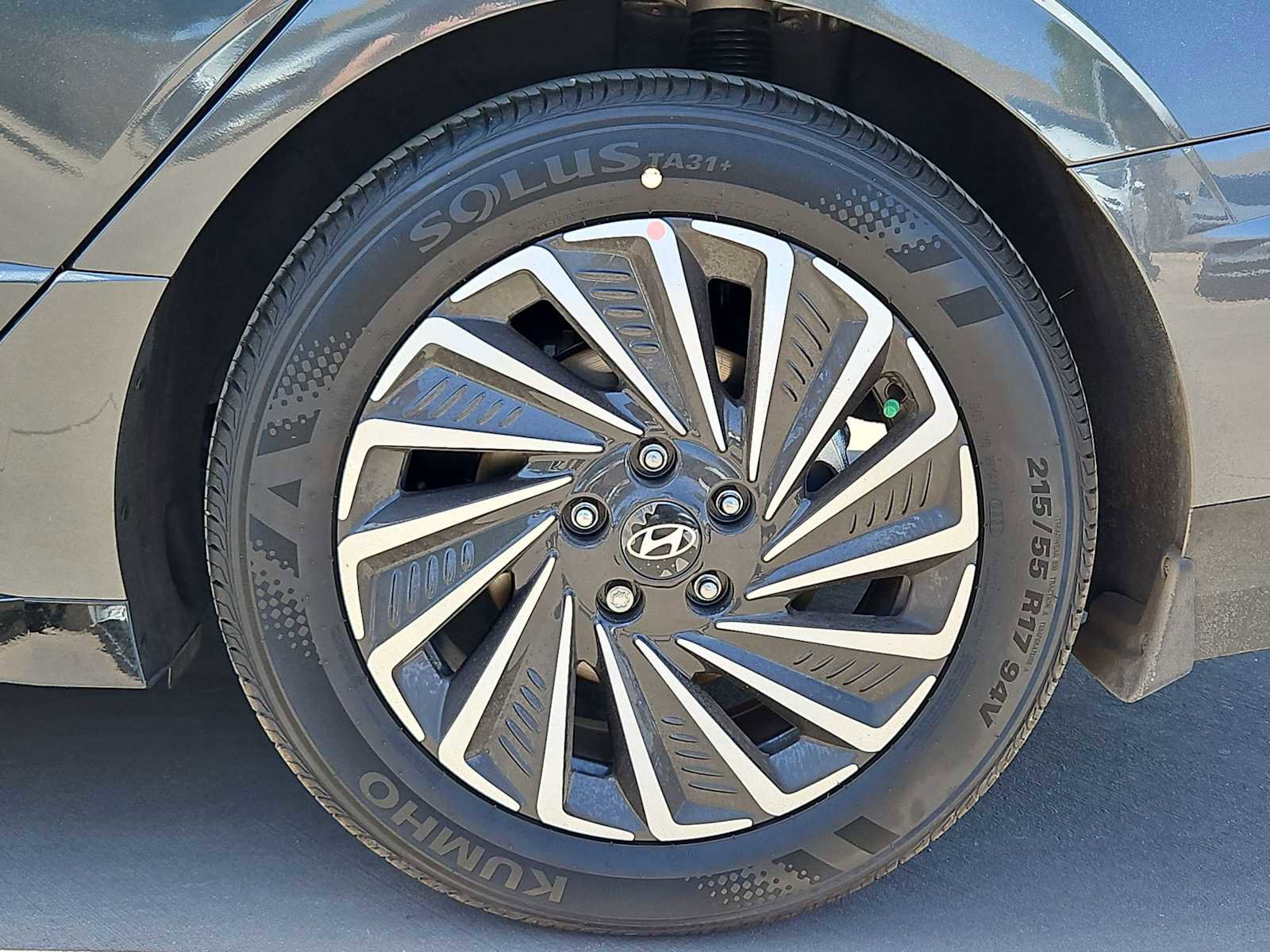 New 2025 Hyundai Sonata Limited image 13