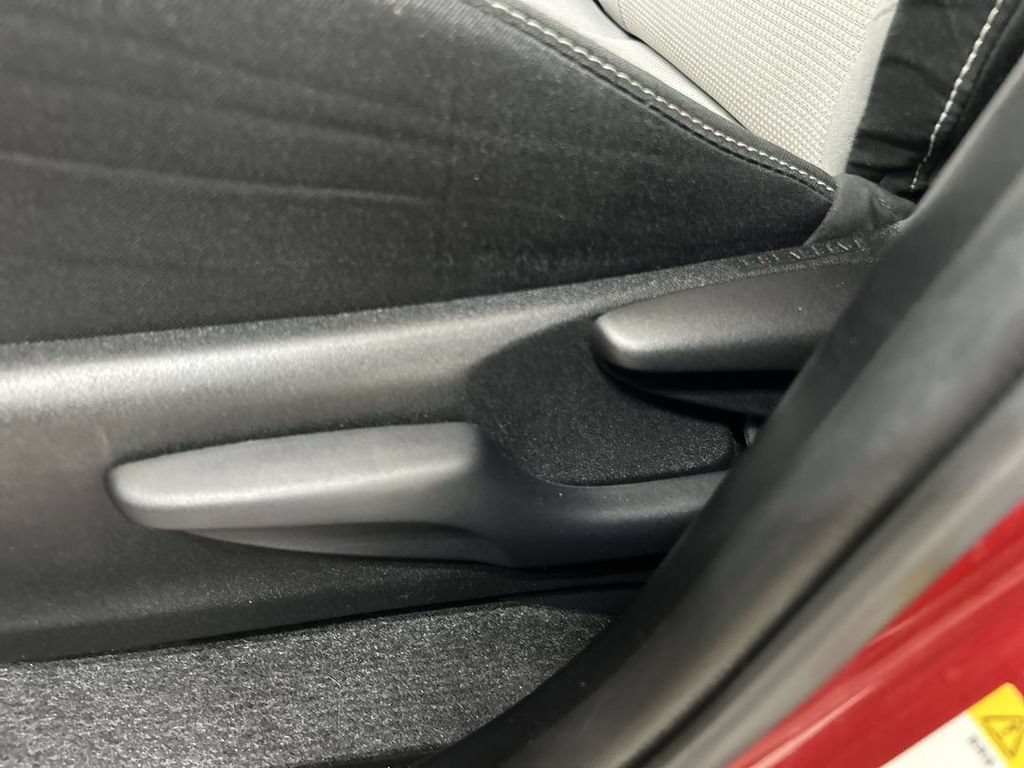 Used 2017 Toyota RAV4 XLE AWD/4WD image 10