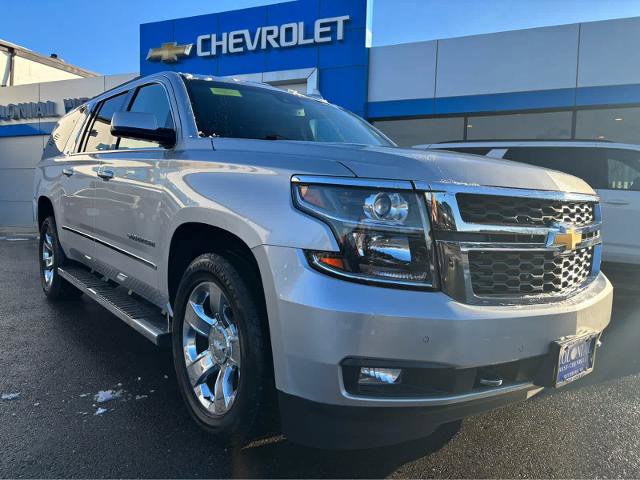 Used 2017 Chevrolet Suburban LT w/ LT Signature Package image 13