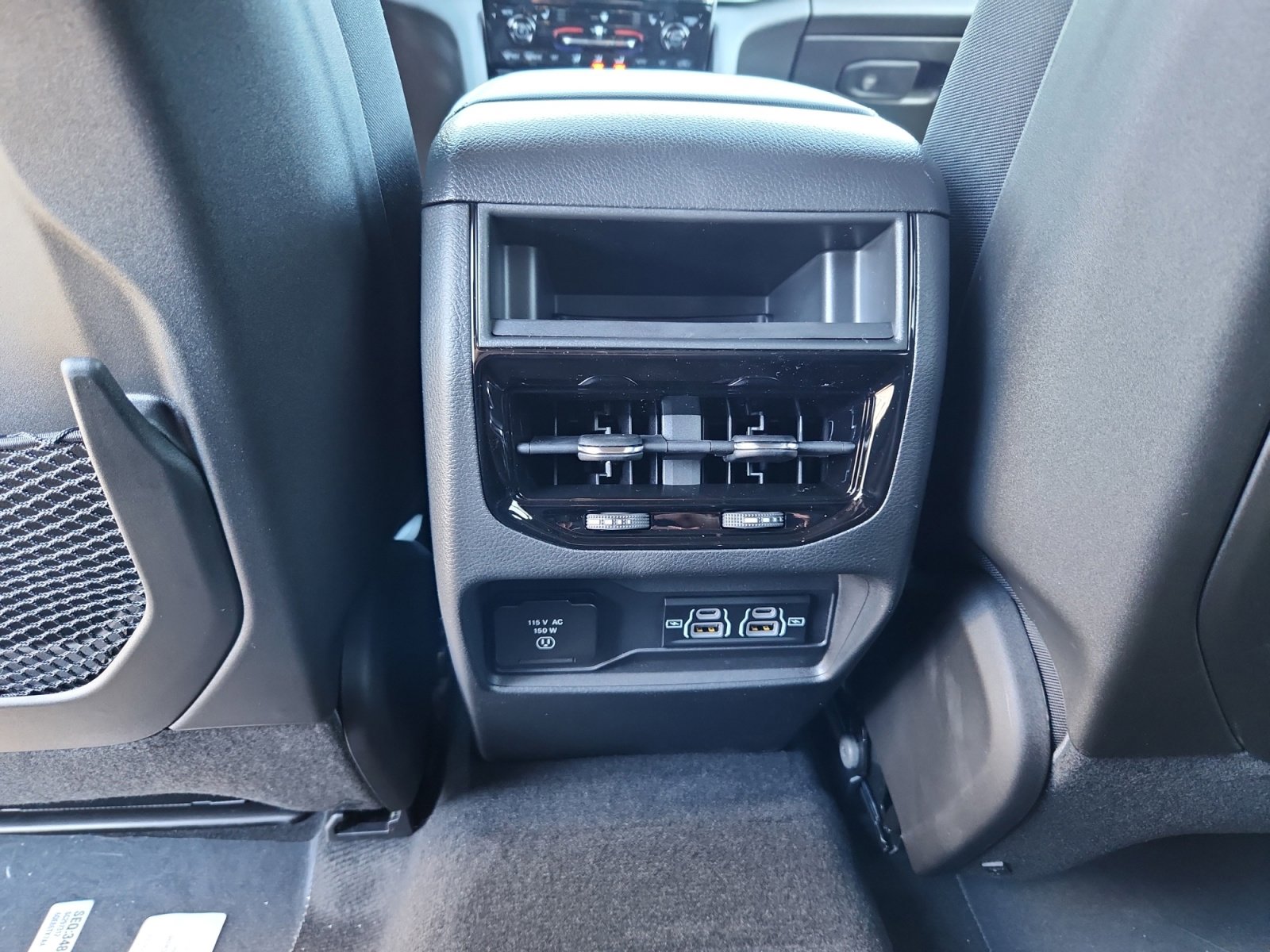 New 2025 Jeep Grand Cherokee Altitude image 32