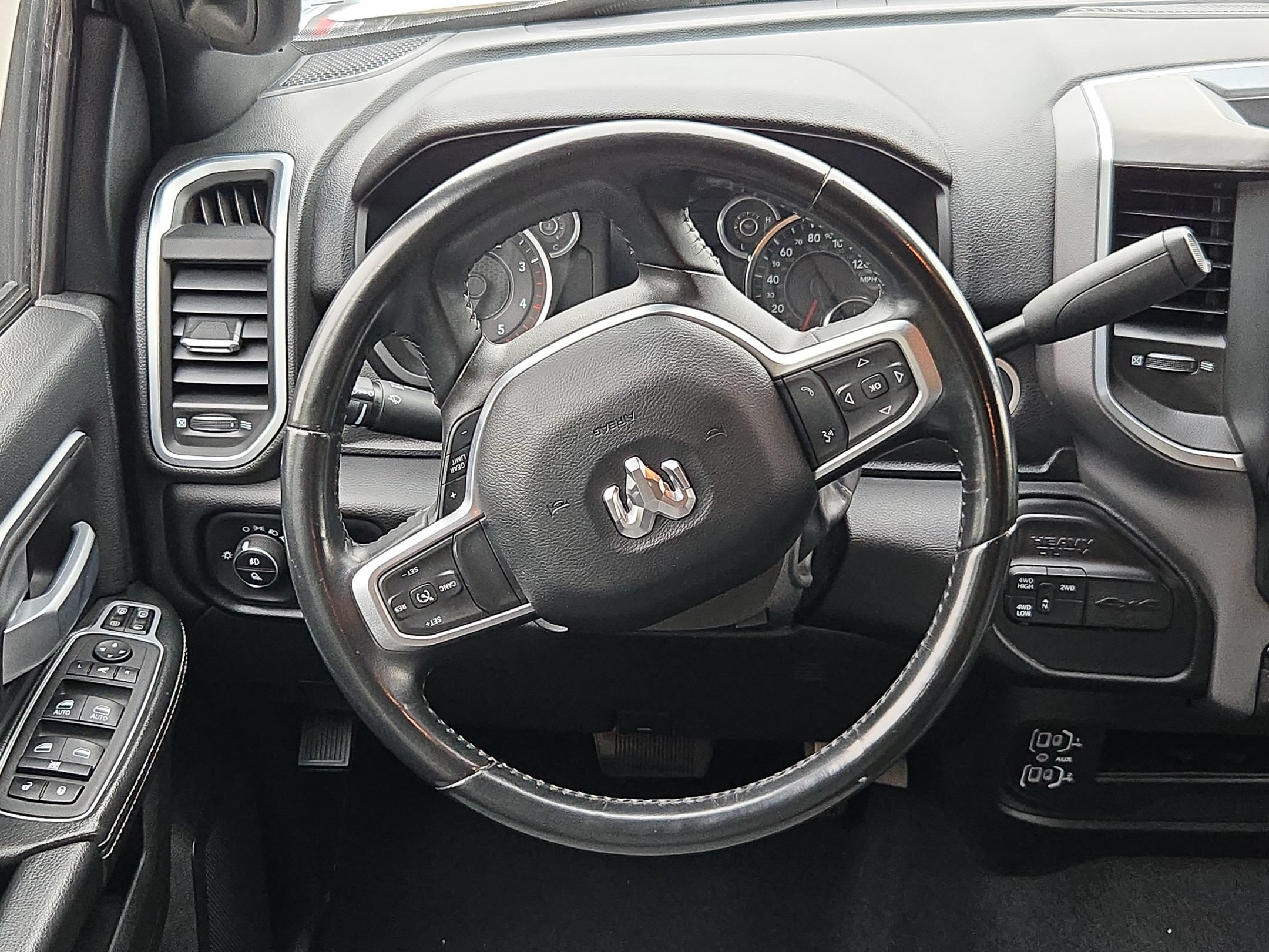 Used 2024 RAM 2500 Big Horn AWD/4WD image 24